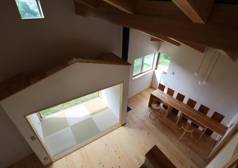 先日里山自治会で街区清掃と、しいたけ狩りを行なった。